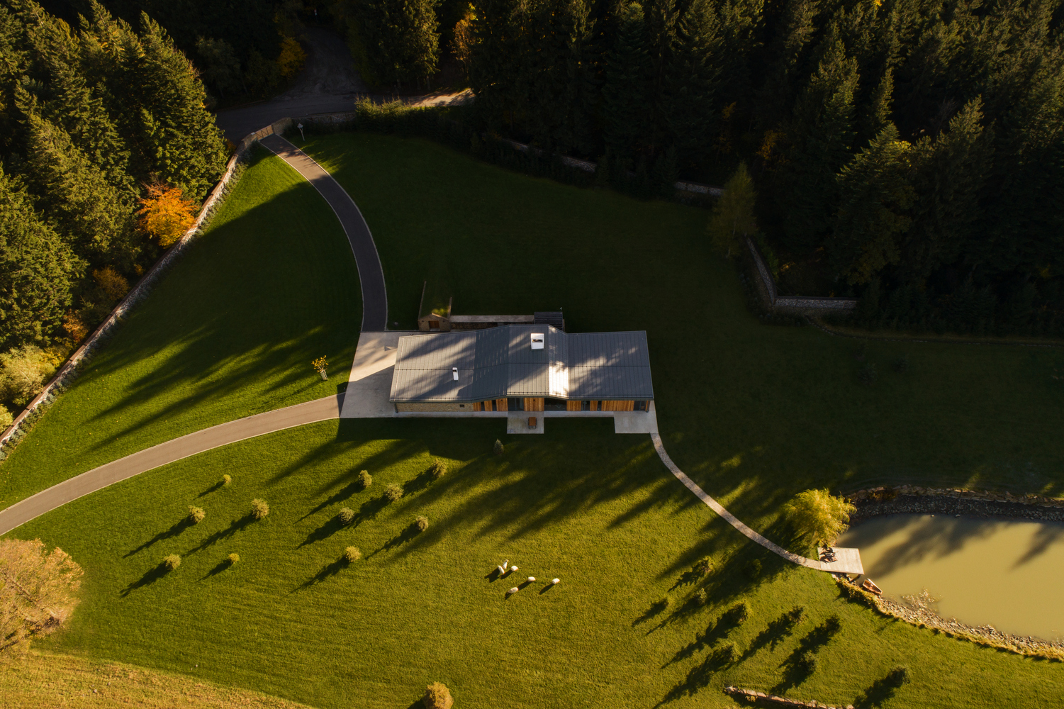 融合自然与现代的木石别墅丨捷克丨WMA architects-38