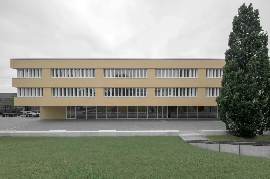 汉诺威应用科学与艺术大学新学生中心大楼丨德国汉诺威丨舒尔茨和舒尔茨建筑事务所-25