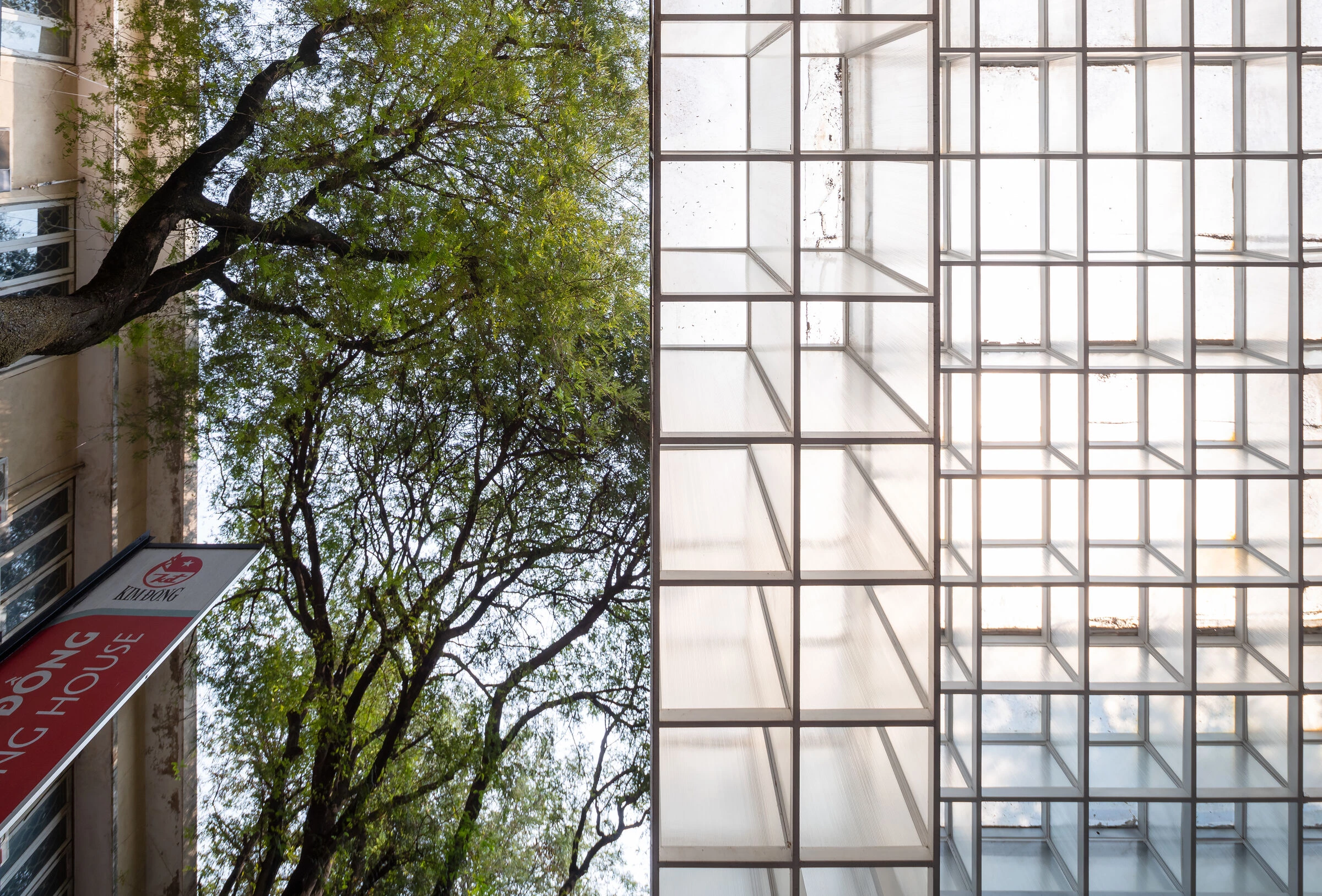 胡志明市图书街丨越南胡志明市丨TA 景观建筑-13