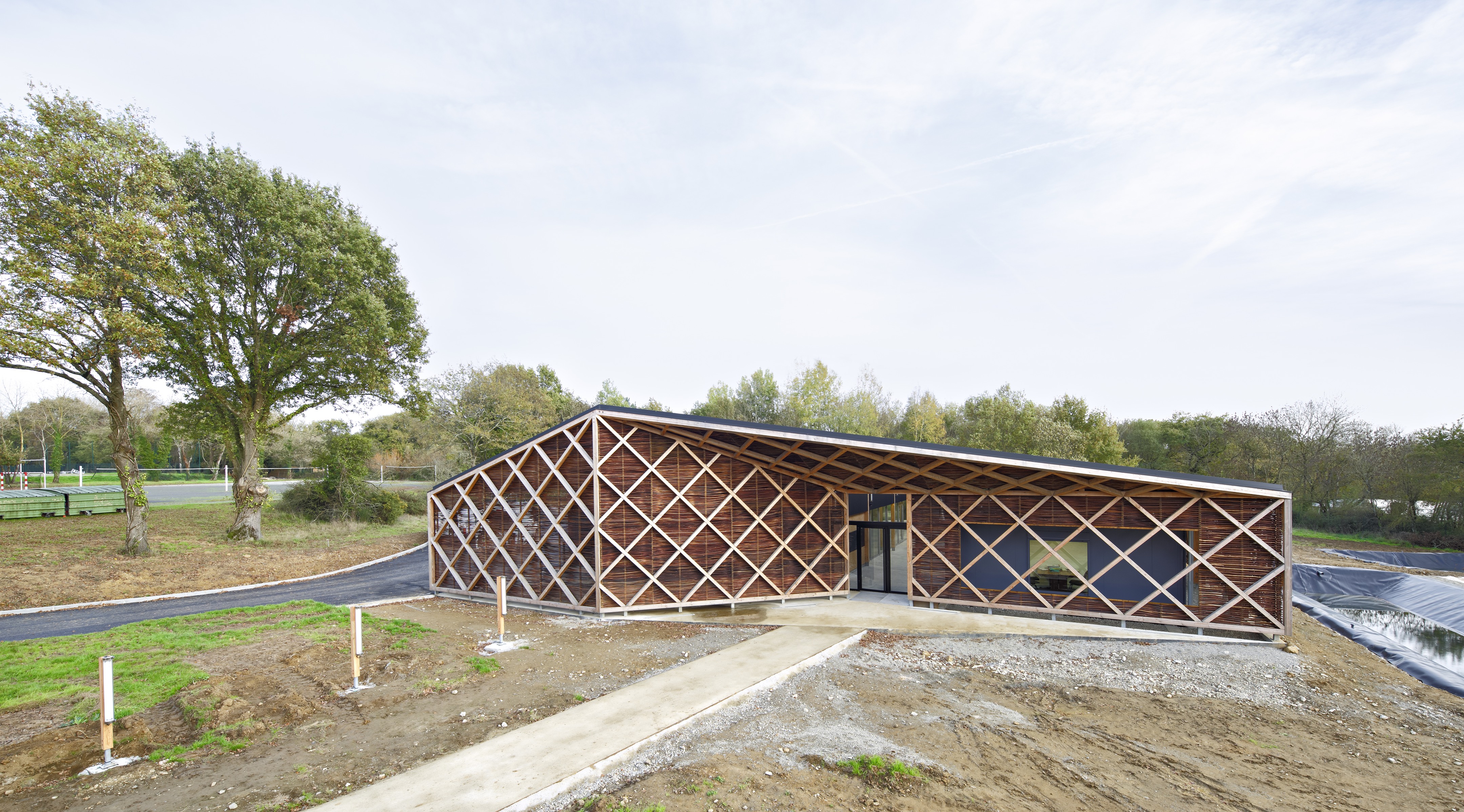 校园绿意 · 蔬菜加工车间与教学结合的设计-56