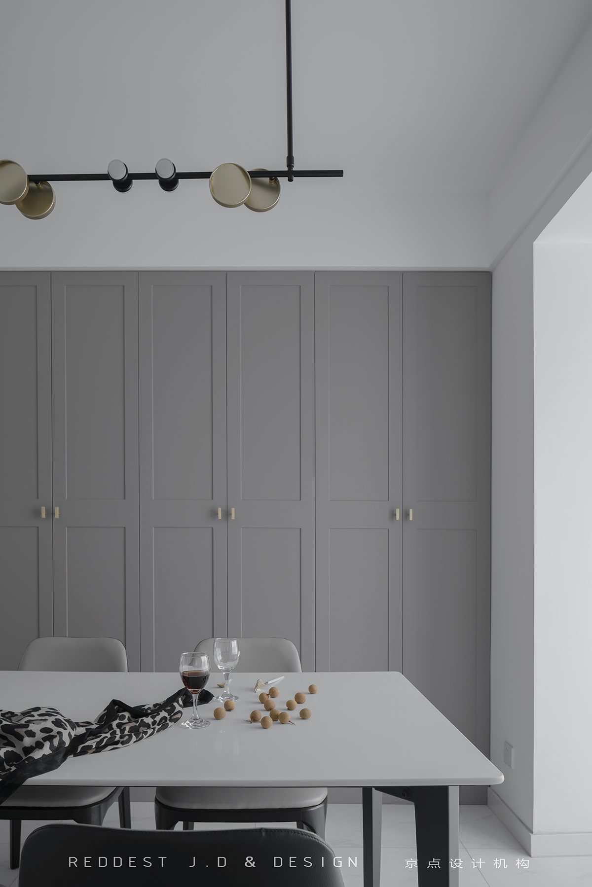 京点设计 | 温馨折衷主义之家，实用与时髦并存。-23