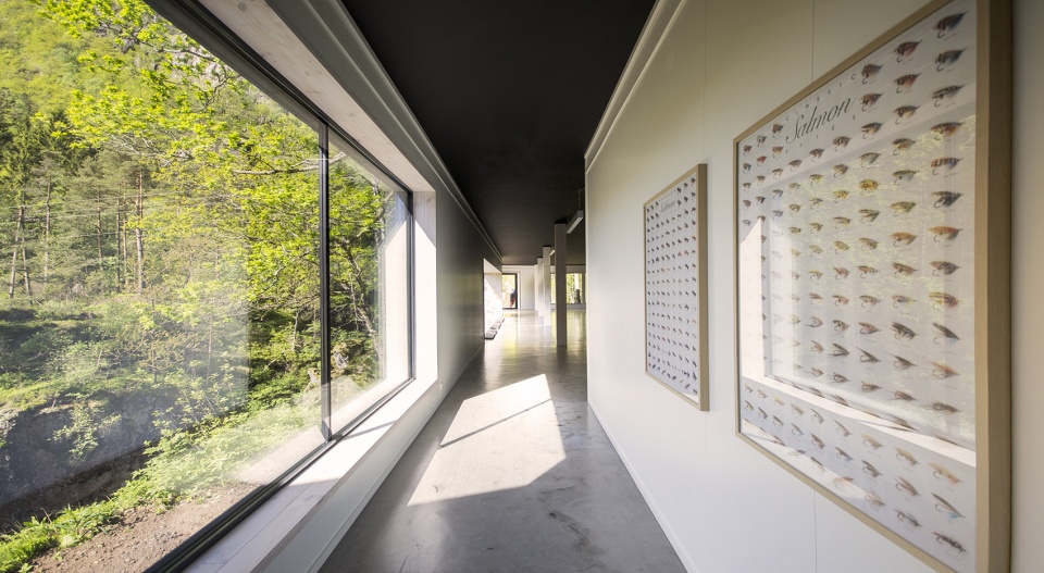 挪威 Kvåsfossen 游客中心 | 悬崖边的现代传统交融-29