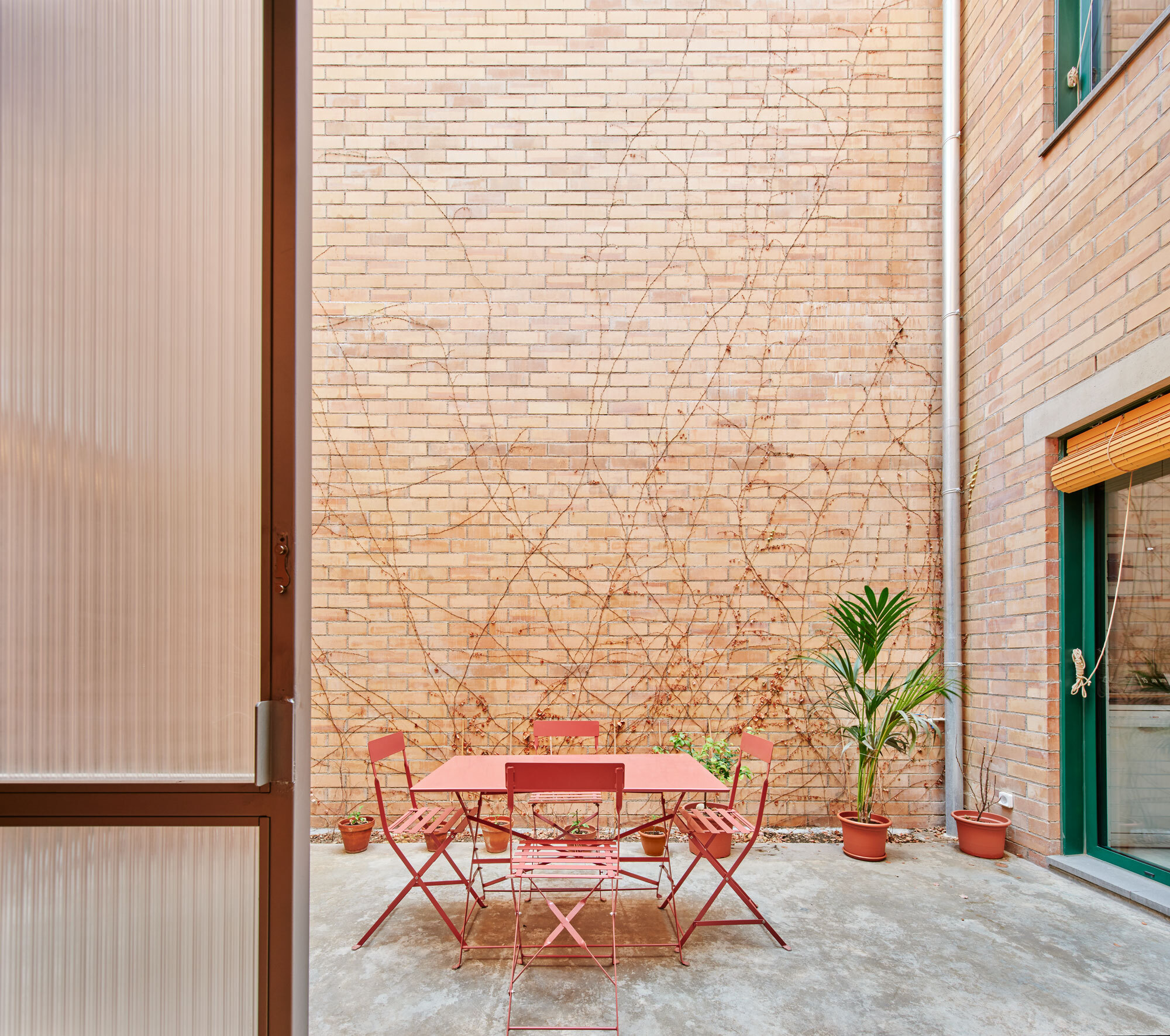 103RAV - New House Between Dividing Walls in Sabadell / Vallribera Arquitectes-33