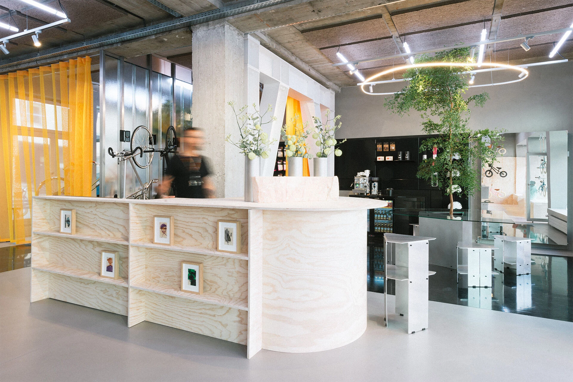 瑞士自行车品牌 Siech 旗舰店设计丨瑞士苏黎世丨Spacon & X-14