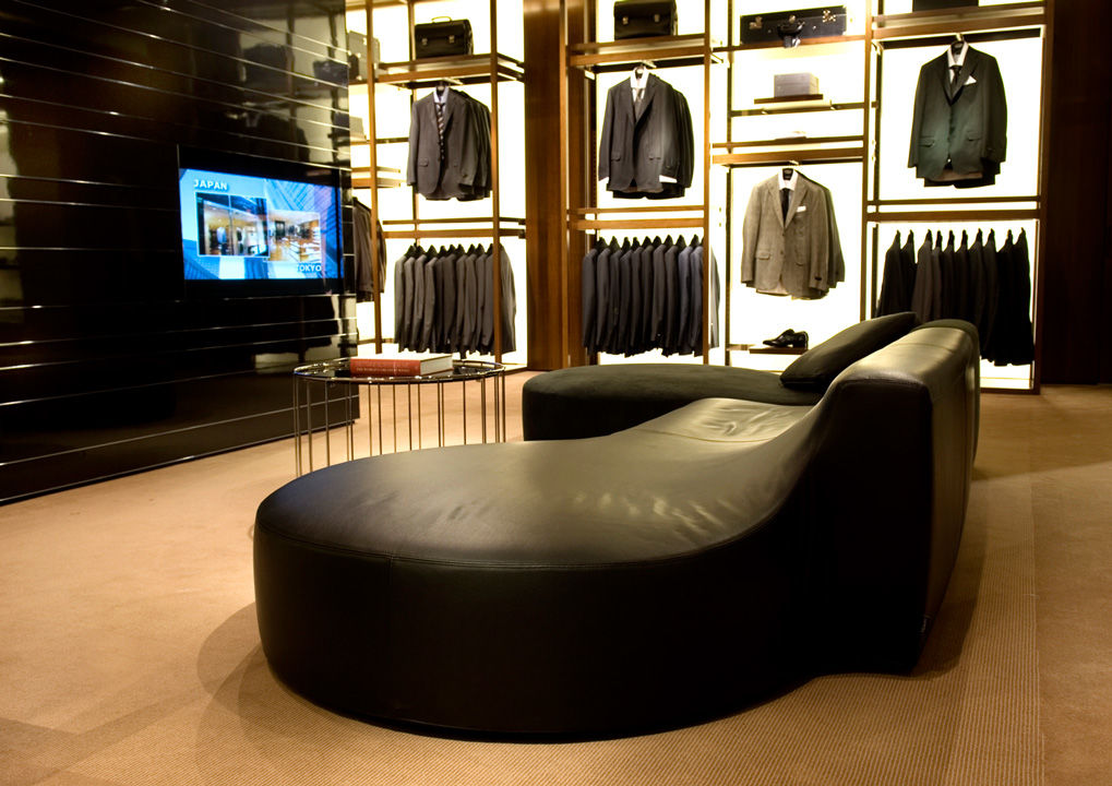 CORNELIANI BOUTIQUE1 Minotti-5