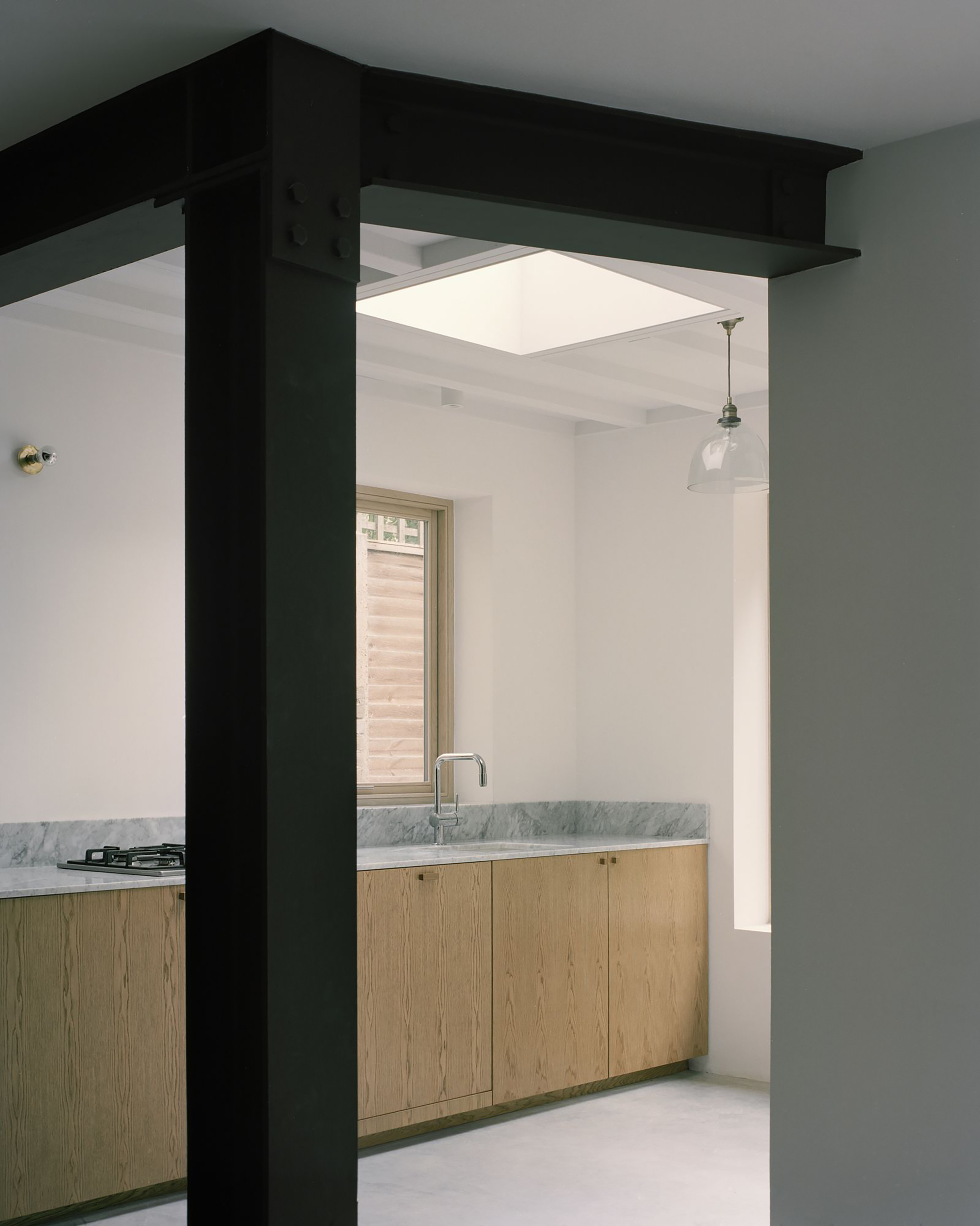 Leaning Yucca House / DF_DC-25