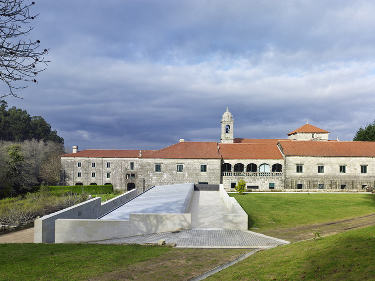 西斯特修道院重生-12