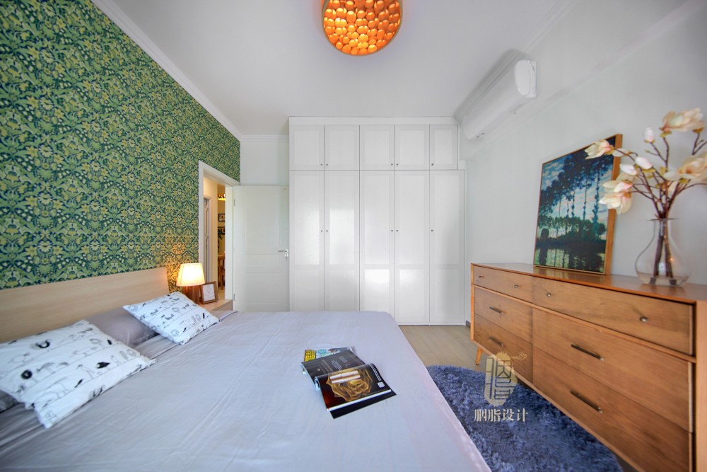 广州润粤大厦北欧风家居设计,原木与彩色的和谐搭配-58