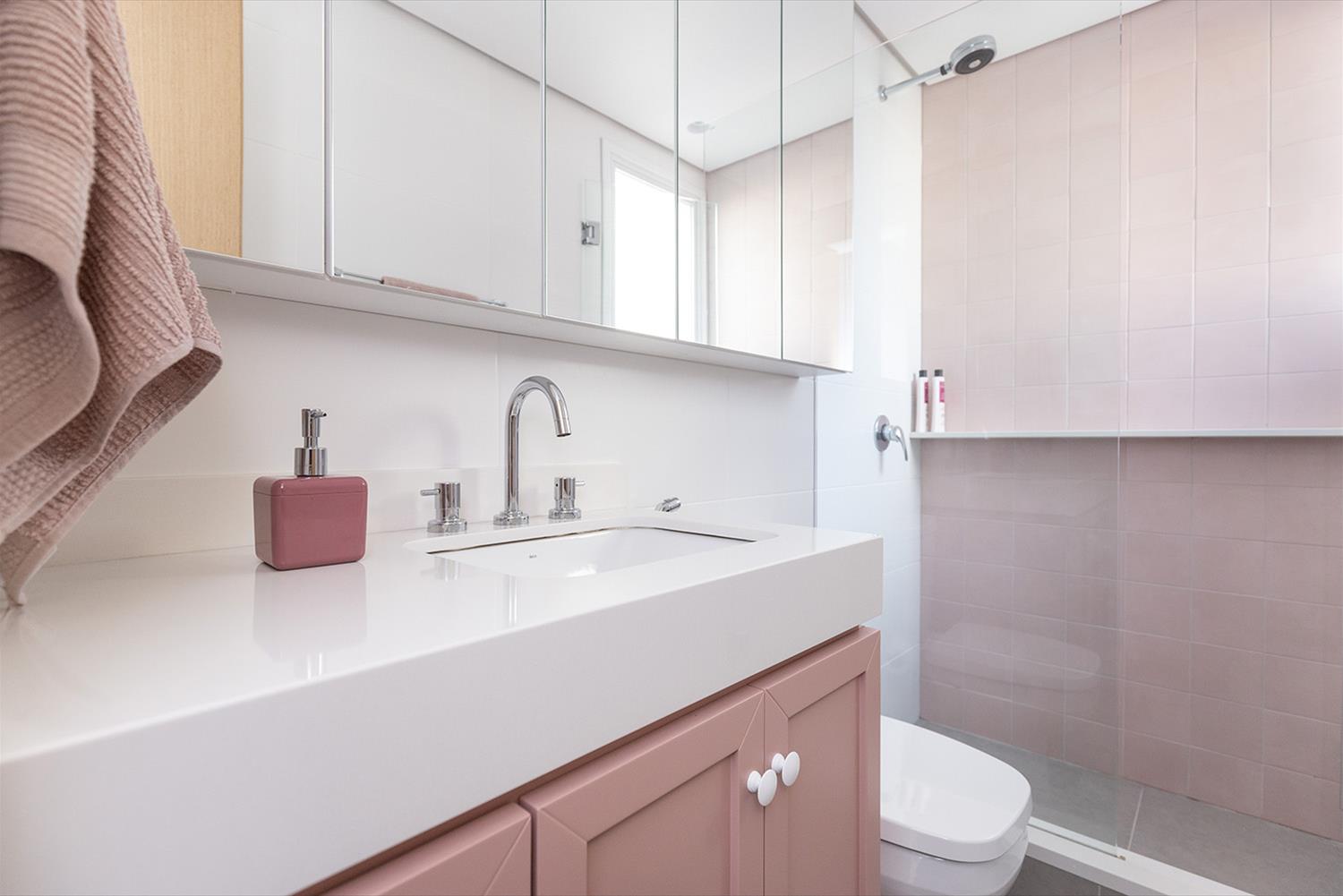 温馨舒适的 ME 公寓 | 木质与自然的完美结合-12