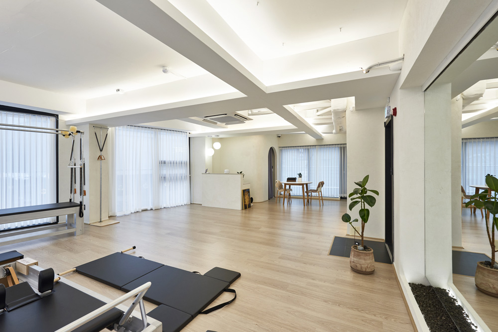 15 平现代简约商铺设计，打造舒适商业空间-6