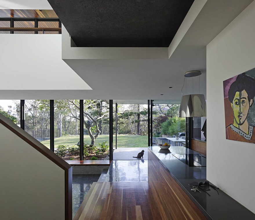 Queenslander House Upgraded to Accommodate a Growing Family-4