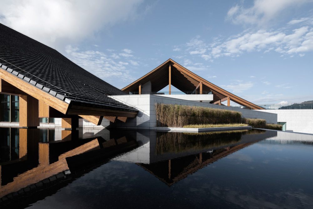 重庆雲山小镇 | 木结构艺术馆与景观的完美融合-26