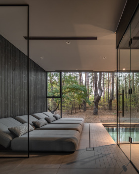 维拉，韦尔霍利雷拉公园

注：Verholy Rela可能并非标准常见词汇组合，若有特定背景信息，可能会有更精准的译法这里是按照常见音译处理