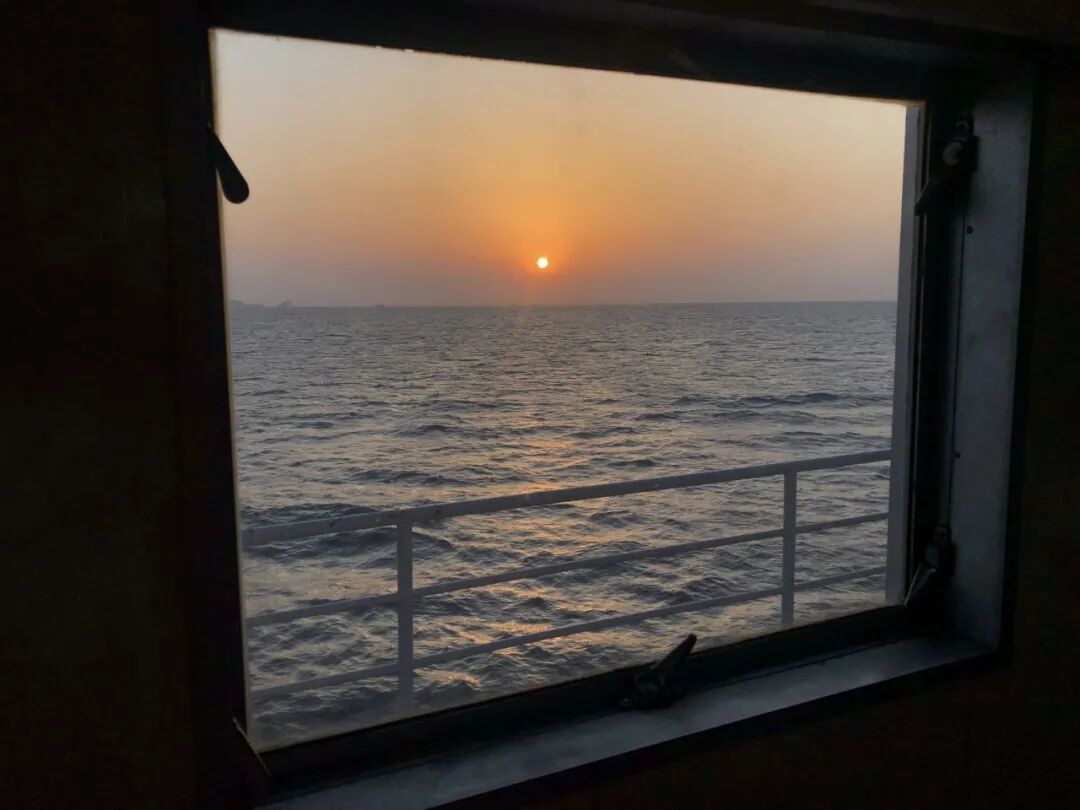 心里那片翻涌的海丨既下山的海-183