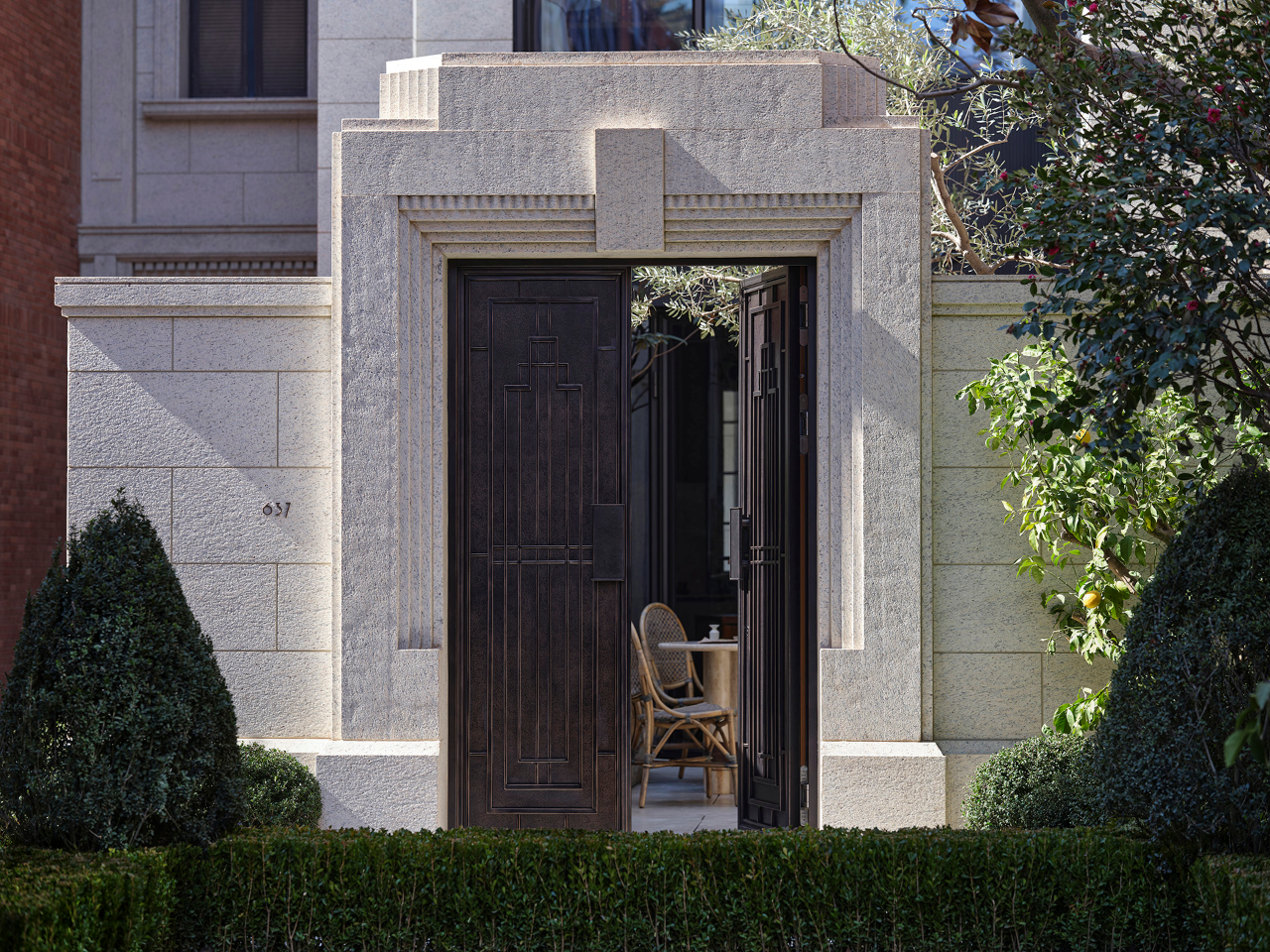 上海恒昌玖里展示大宅,福州榕城·江上图首府双会所空间丨中国上海丨梁志天设计集团旗下梁志天设计及梁志天生活艺术-10