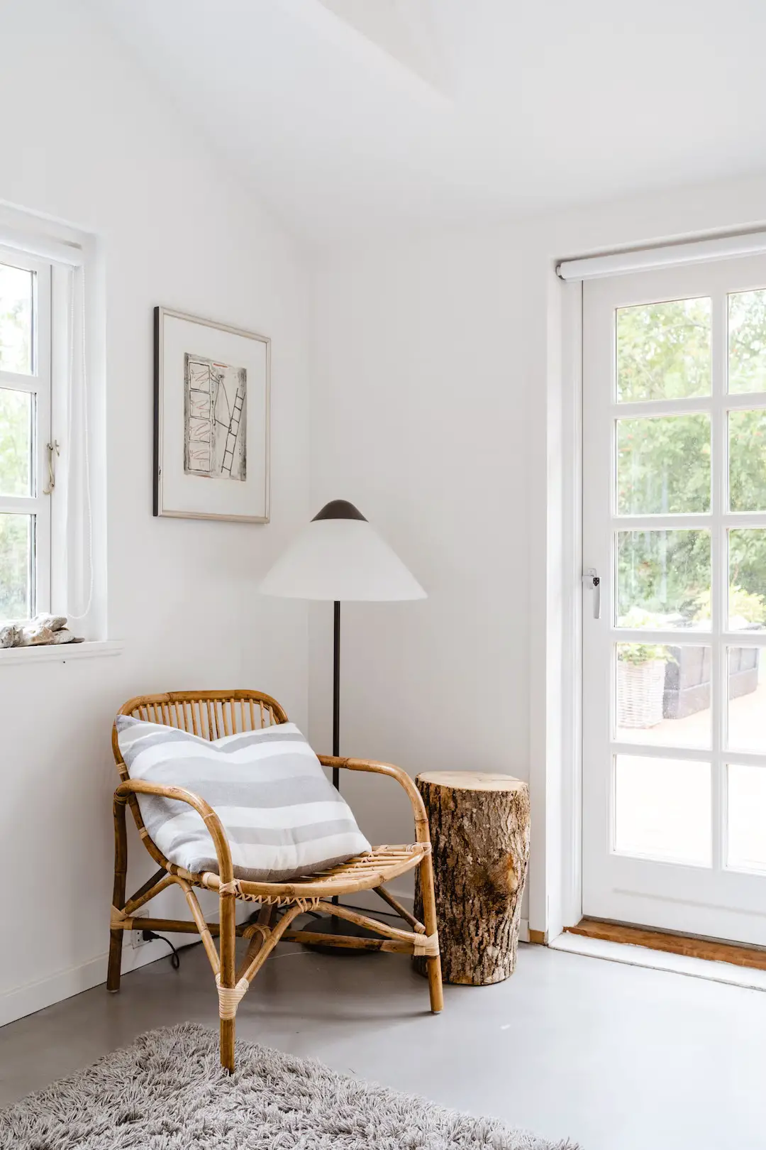 瑞典水边明亮度假屋,自然极简设计典范-5