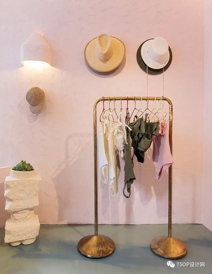 Lucy Folk设计悉尼街头粉色配饰店-8