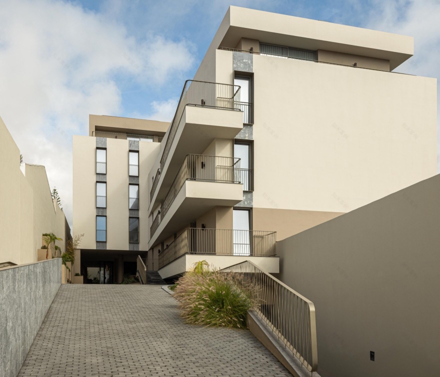 ERNESTO DO CANTO住宅区丨葡萄牙蓬塔德尔加达丨BOX arquitectos-174