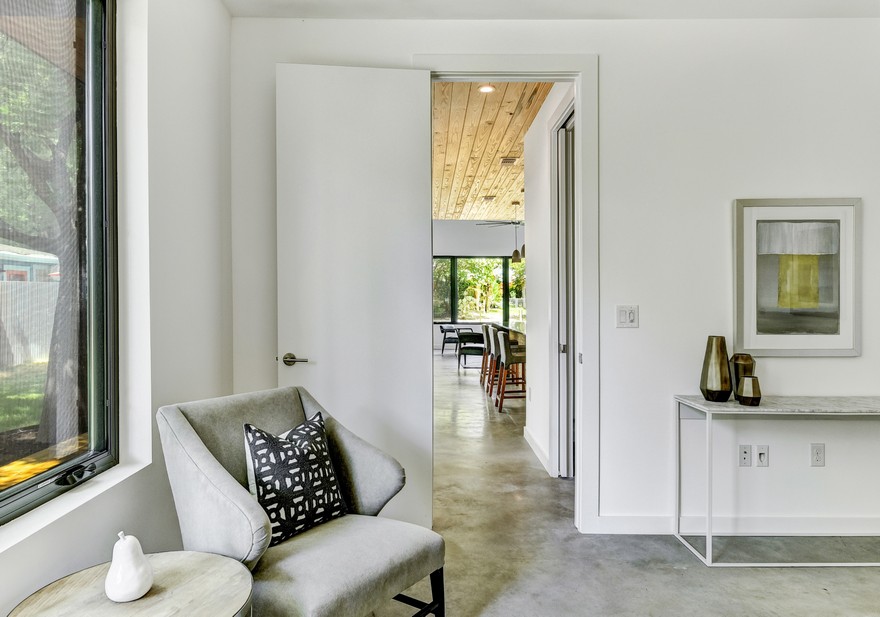 sideSTEP House in Central Austin by Matt Fajkus Architecture-18