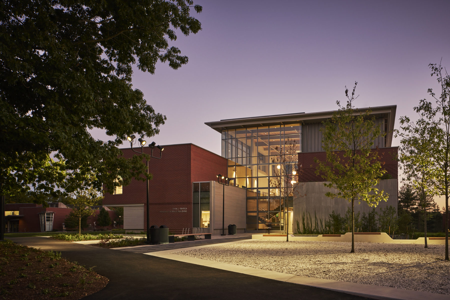 A Holistic Approach to Connecting Building and Landscape - Sasaki-4