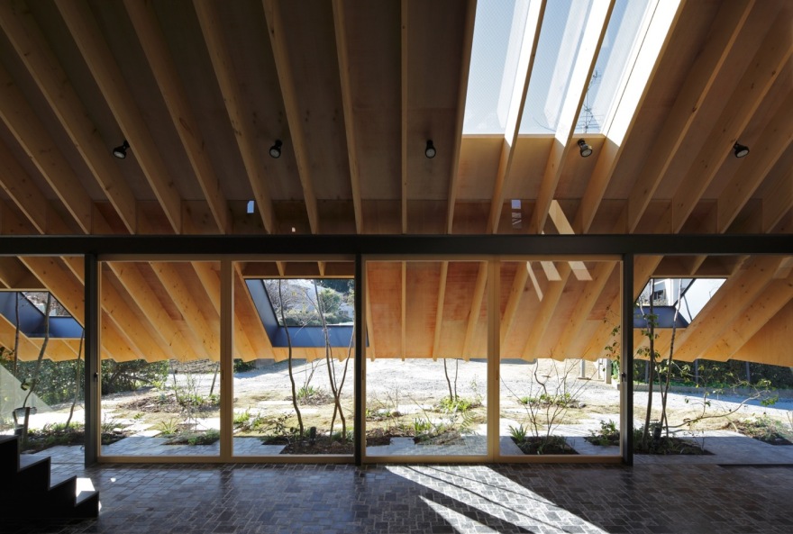 日本 Hamamatsu 住宅区的 Eaves House-30