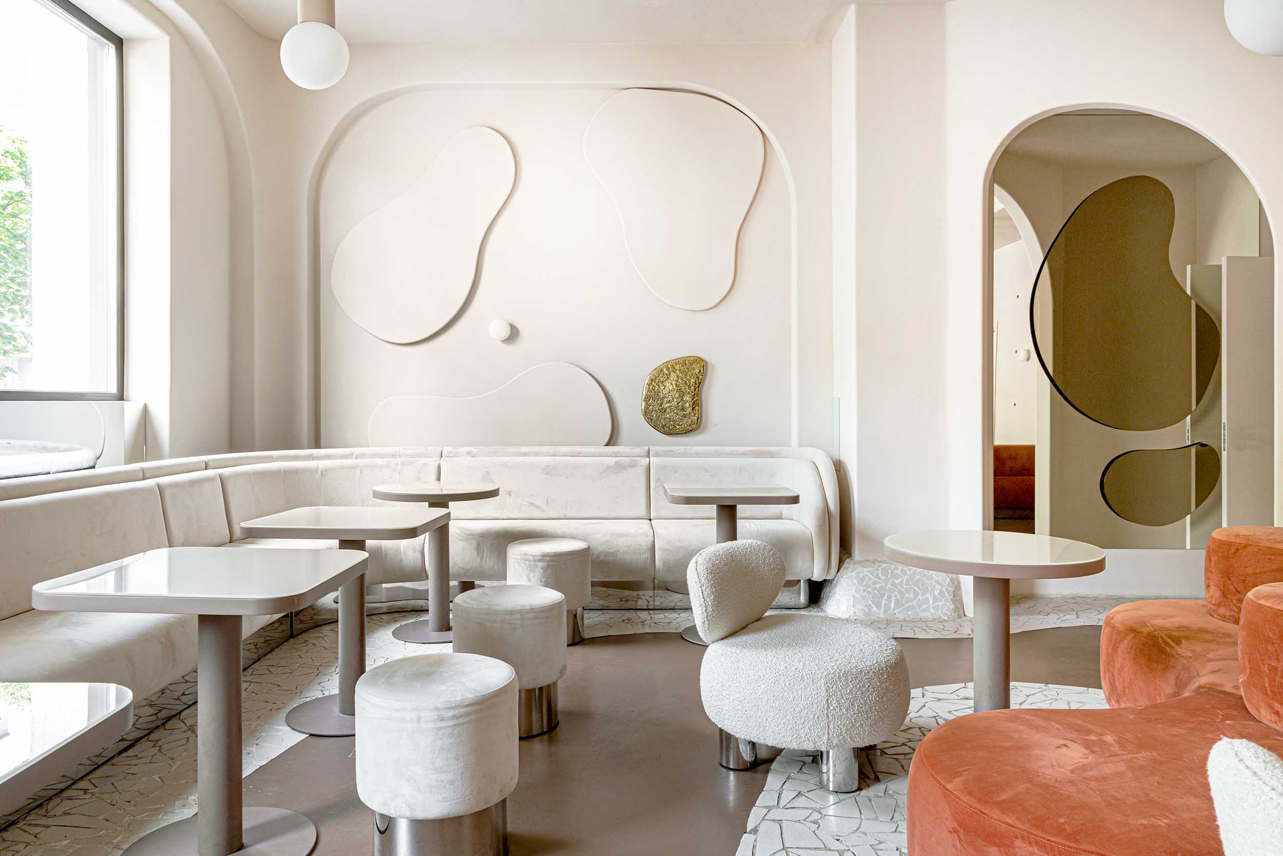 明斯克的糖果慕斯面包店丨白俄罗斯明斯克丨studio Soffit Interiors-0