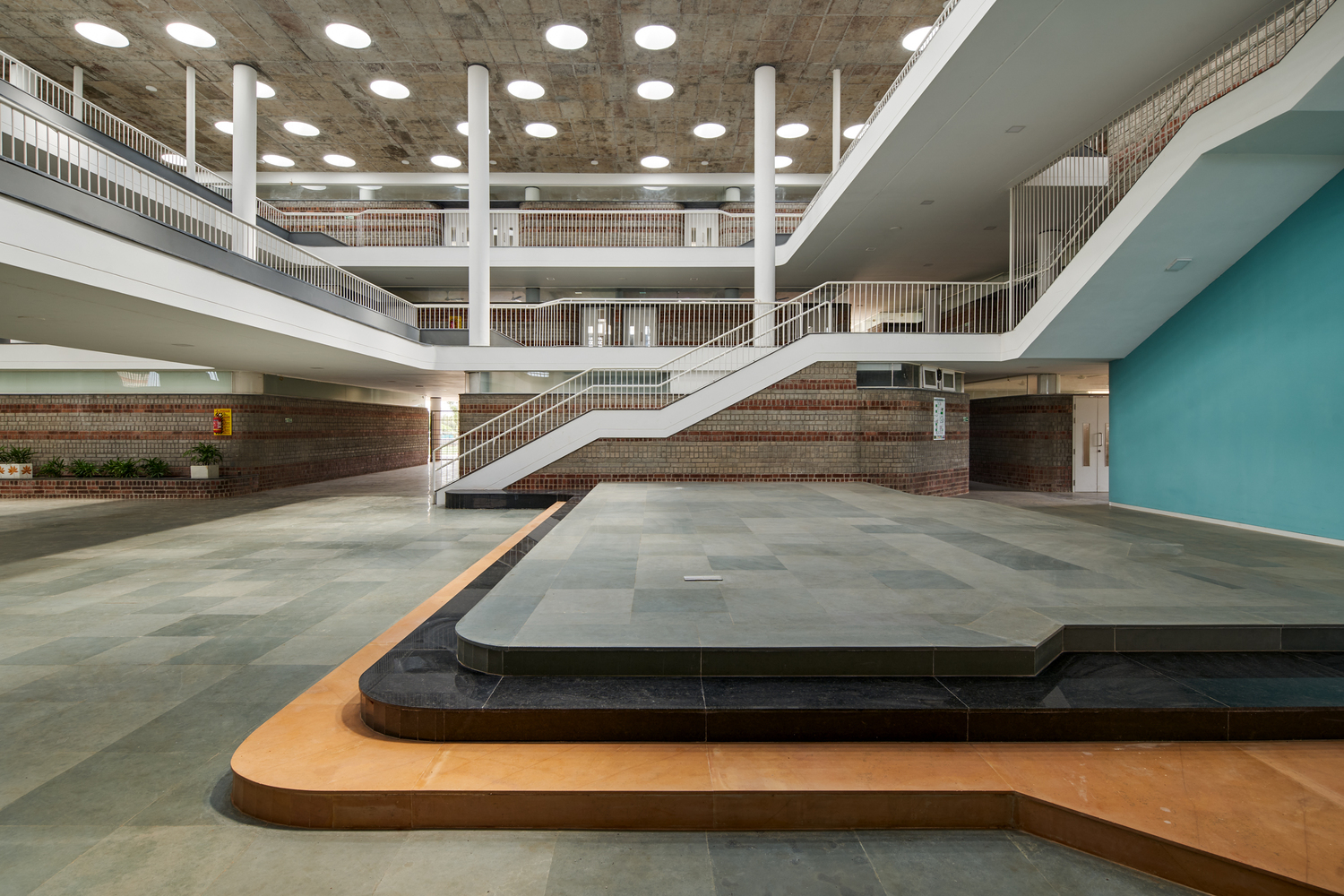 印度乡村校园新地标 | 融入本土元素的低成本绿色设计-54