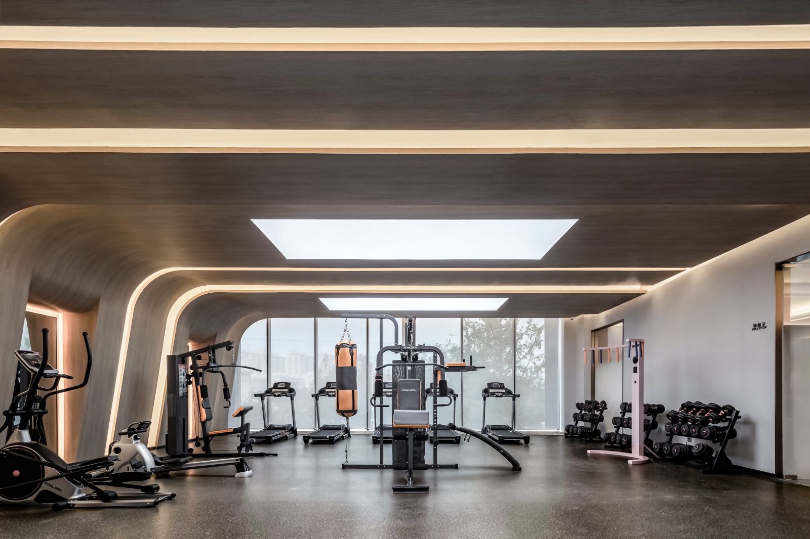 健身瑜伽休闲会所丨中国开封丨运成设计-8