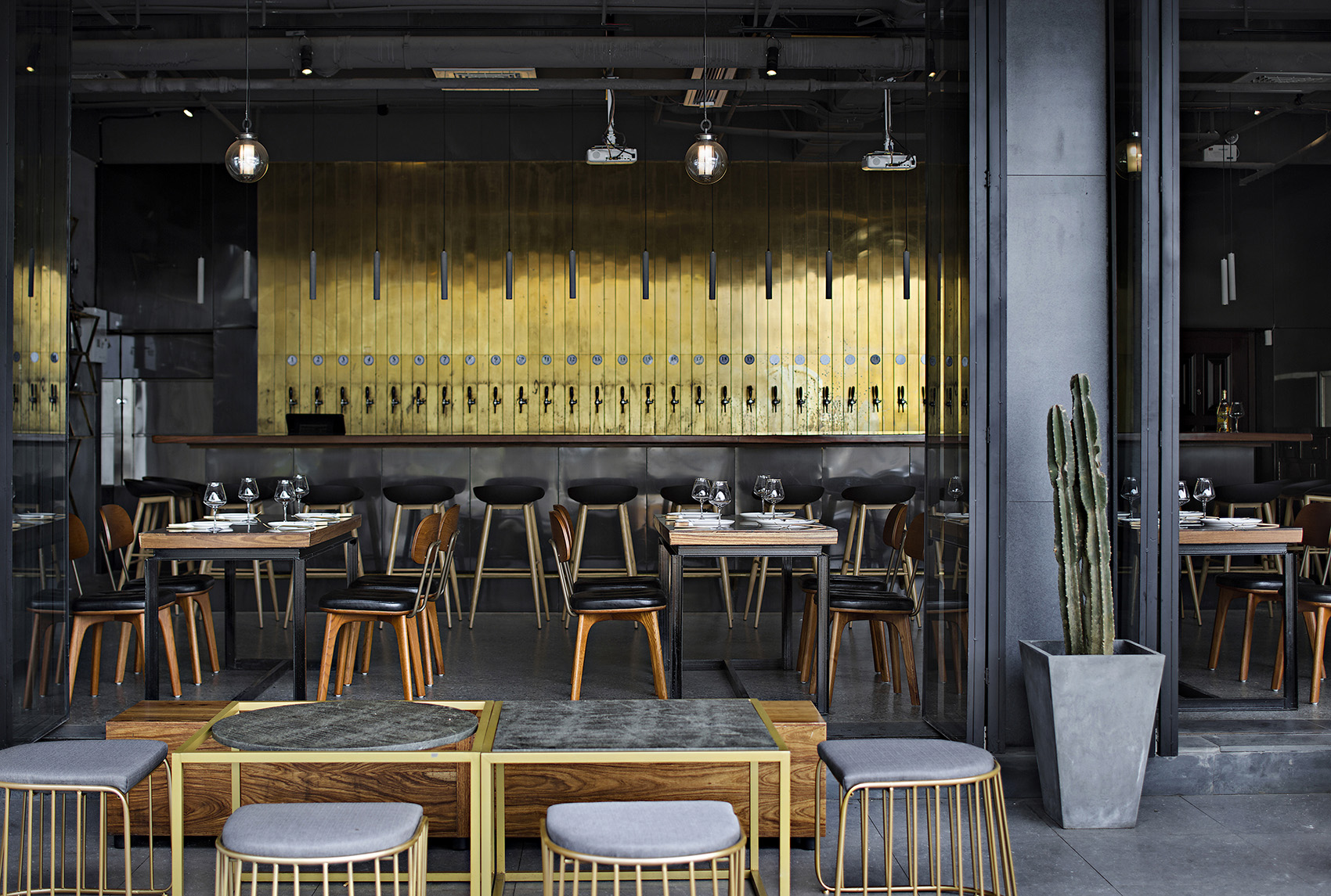 海口 食酒堂精酿吧 | 龙丽仁室内装饰设计-15