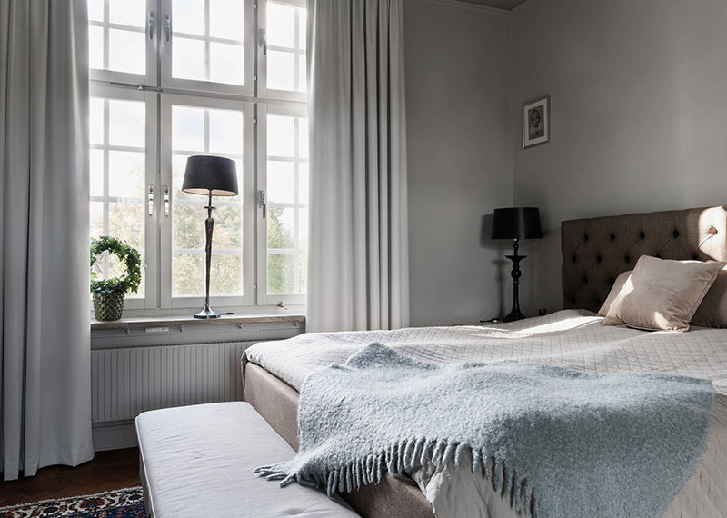 瑞典神秘庄园 | 暗色调的惊艳空间-20