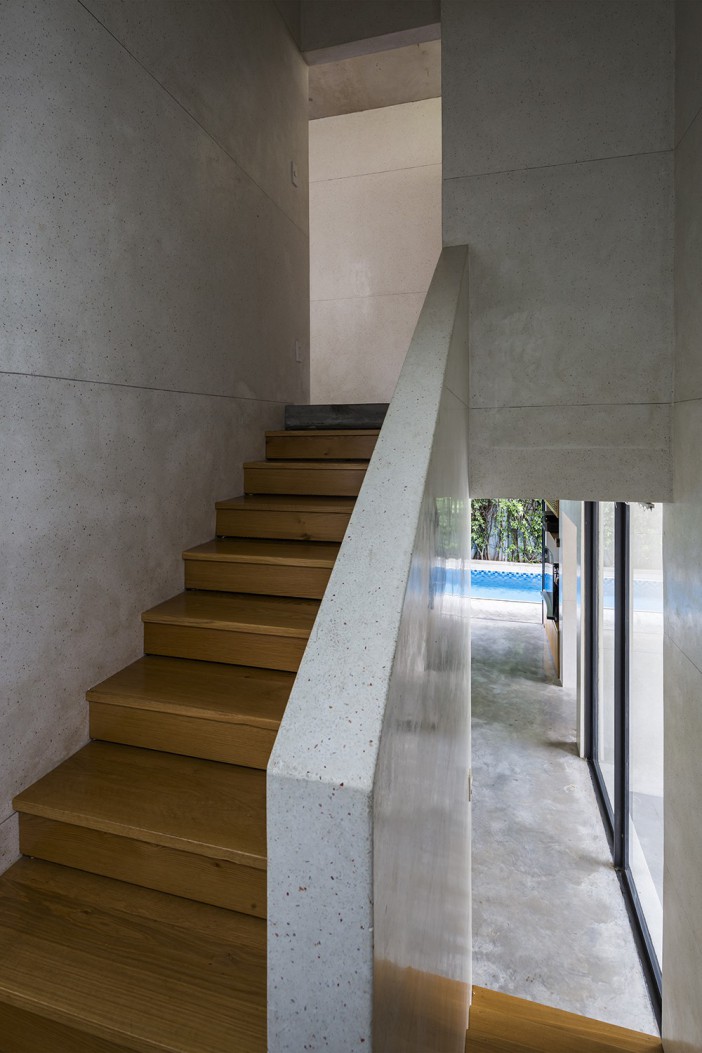 Stacked Planters House | VTN-5