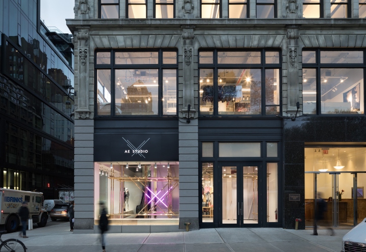 美国鹰 40 周年纽约新概念店-29