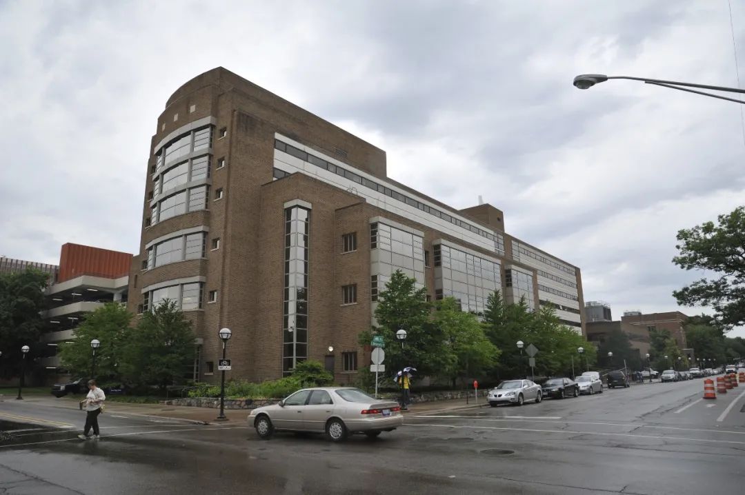 密歇根大学罗斯商学院改造丨美国密歇根丨KPF-31