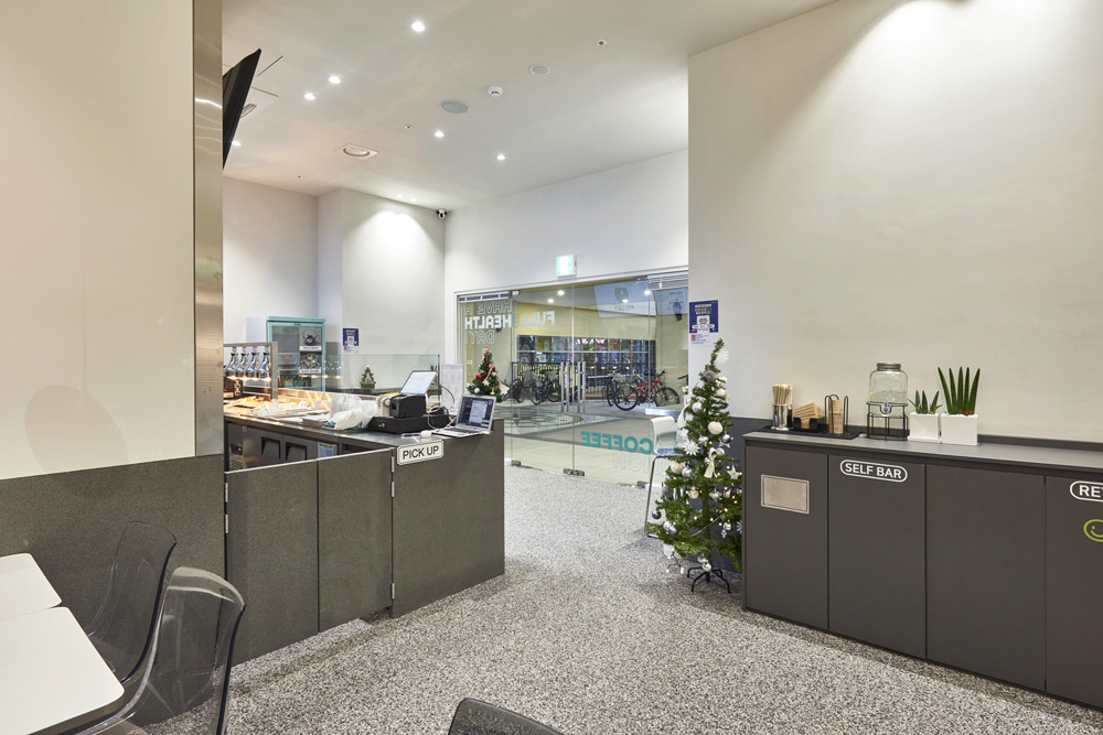 15 坪清爽白色调甜品店设计-8