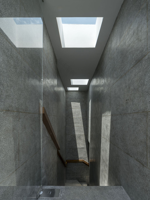 Old Building Renovation on Zhenbang Road TEAM BLDG-25