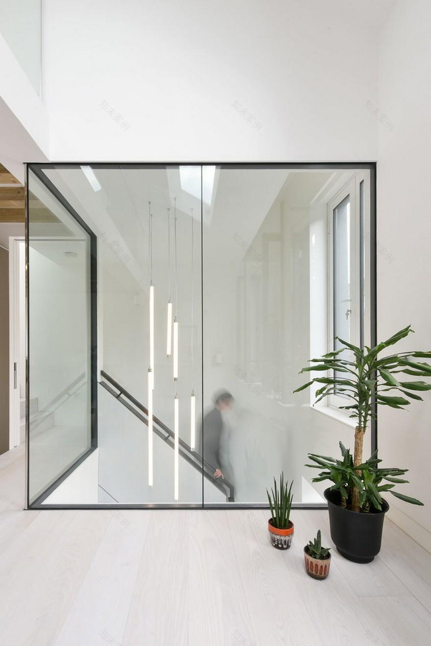 Radical Refurbishment of a Mid-Terrace Property in West London-14