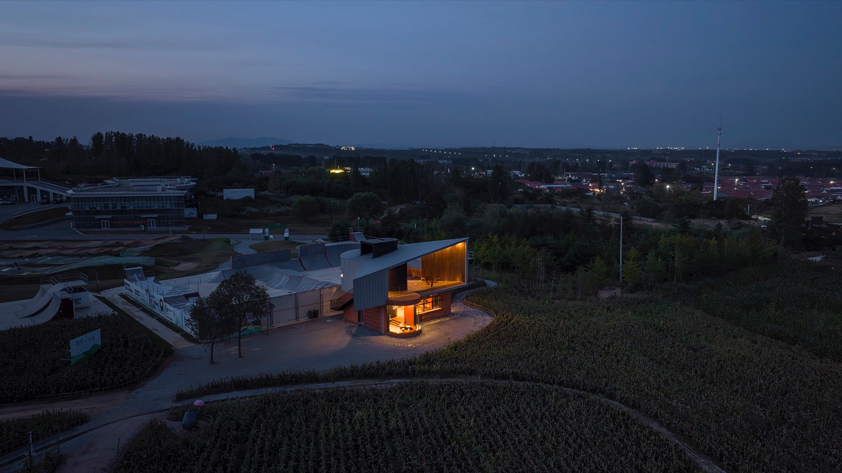 驻龙山风景区BMX小轮车比赛看台丨中国日照丨hyperSity建筑事务所-115