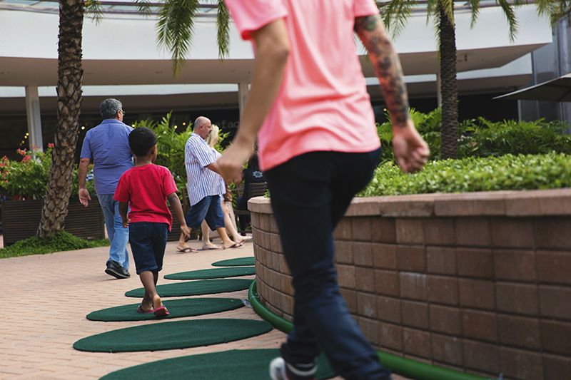 巴西商场互动式圣诞树-30