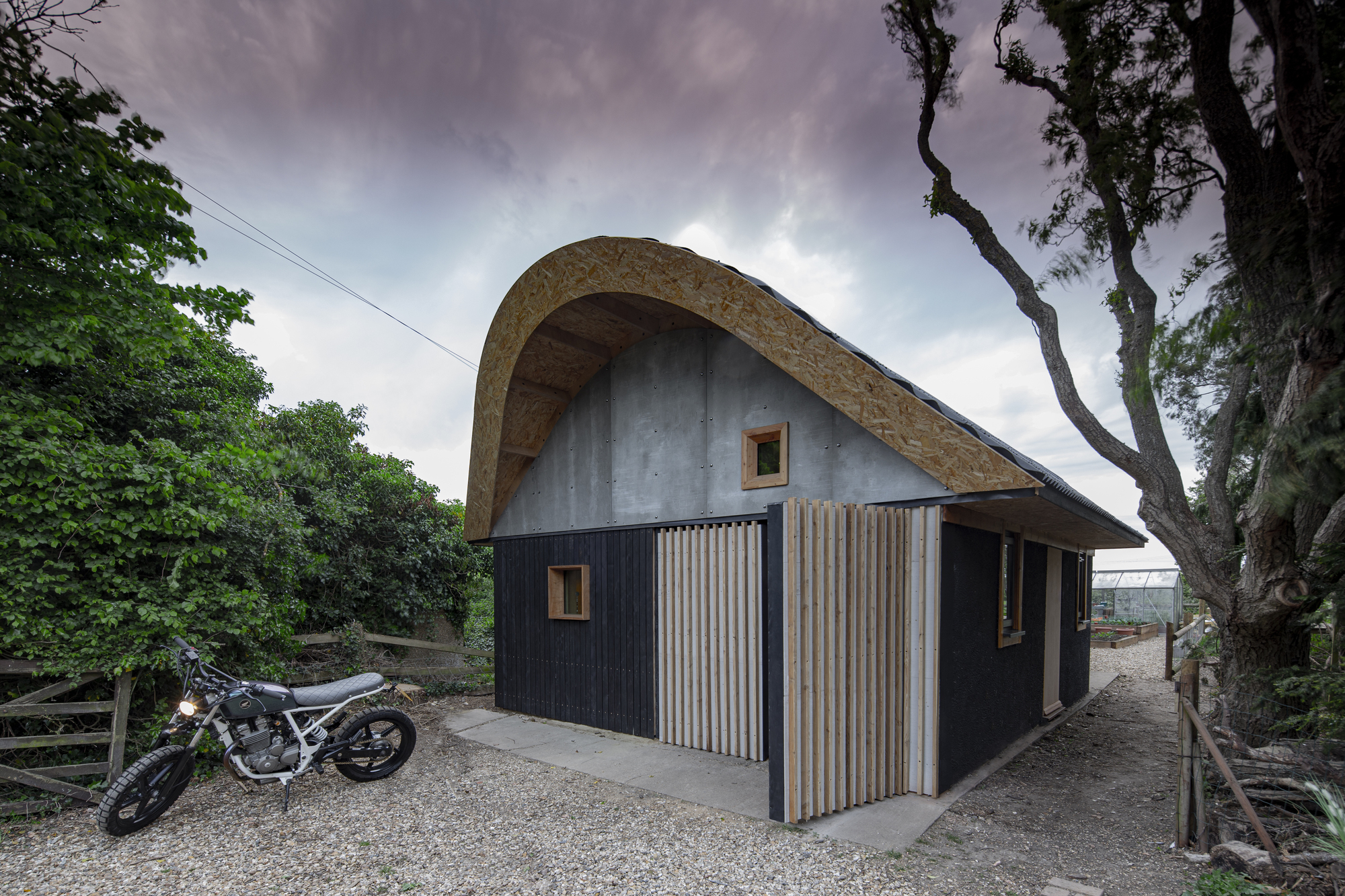 谷仓画廊丨英国丨Boano Prišmontas-16