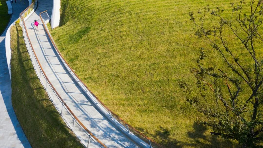 ASLA获奖作品 连接过去和未来的城市绿洲——嘉兴火车站景丨中国嘉兴丨致舍景观-102