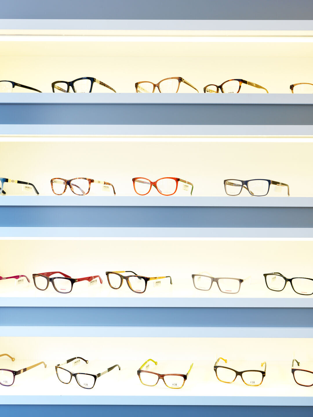 S'ÒPTICA 商店设计-18