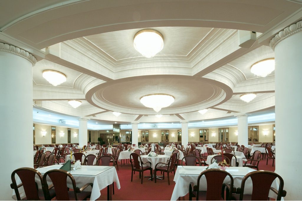 巴黎卢浮宫金字塔-6