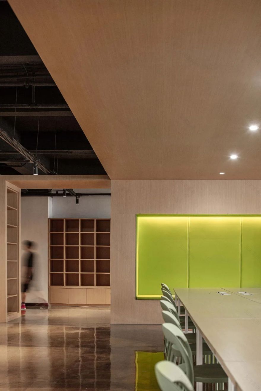 重塑空间,焕发生命力——中山高成商贸办公室设计-29