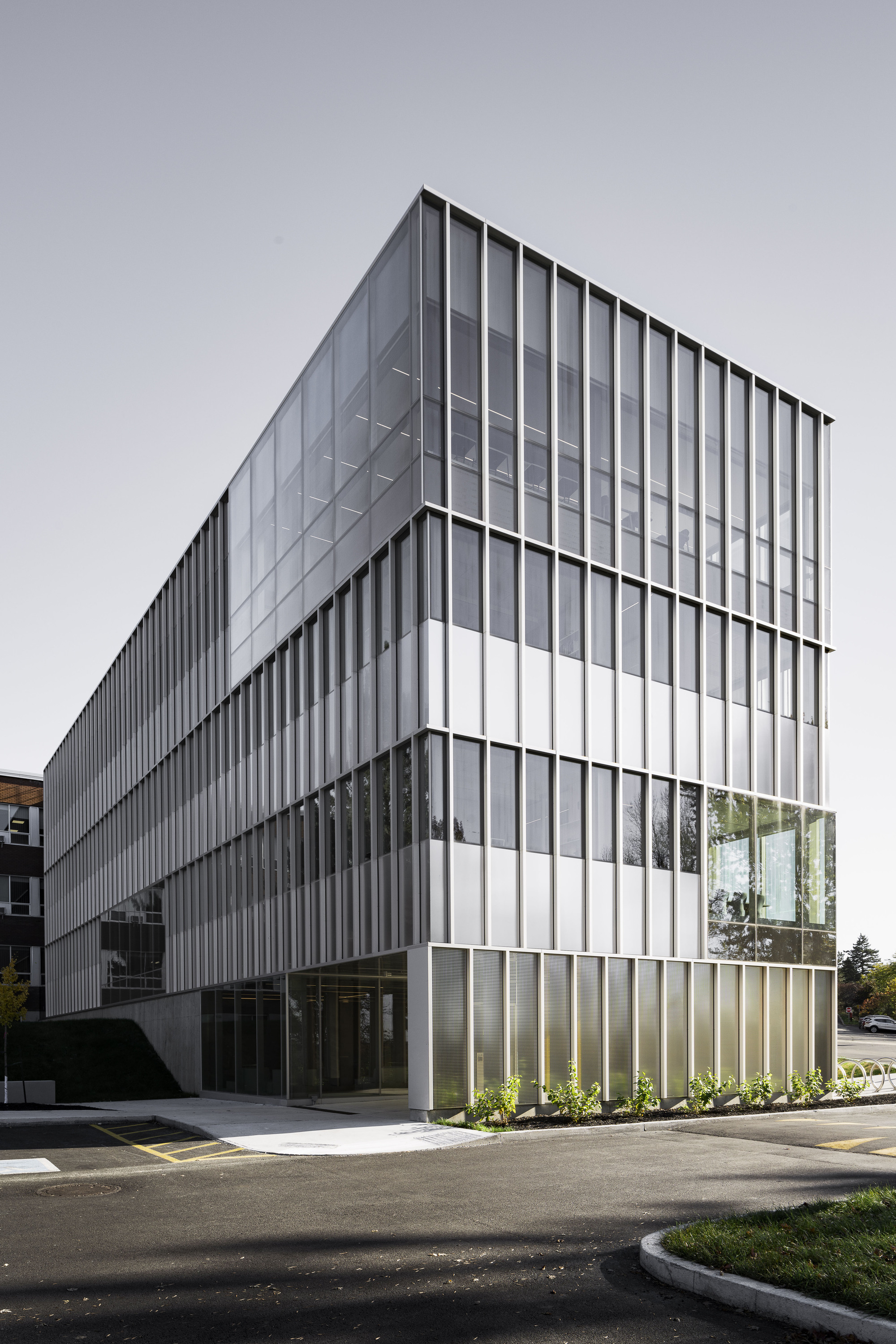 Pavillon A5 Faculty of Arts and Humanities / Saucier + Perrotte architectes-26