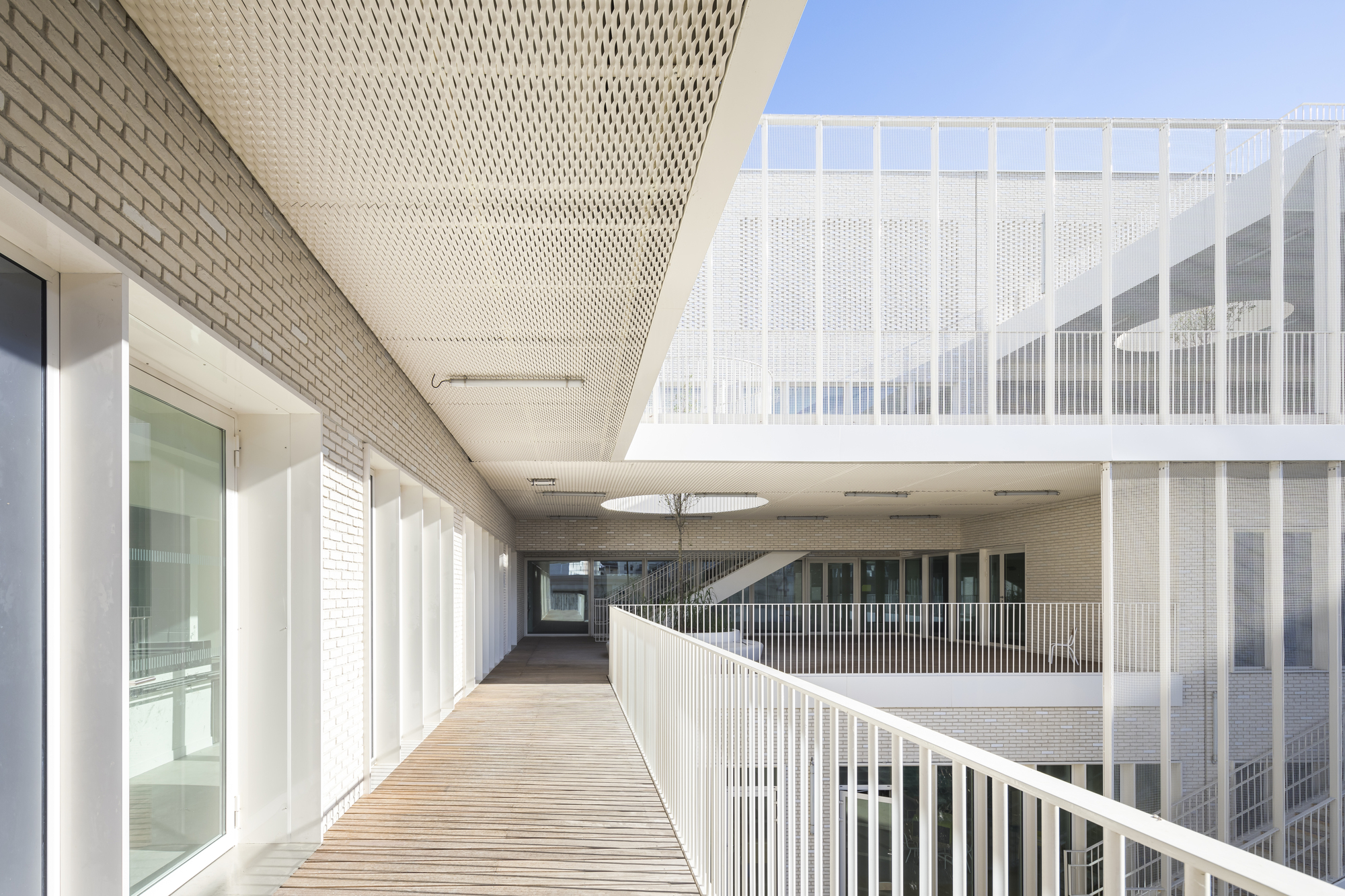 罗莎·帕克斯学校综合大楼丨法国丨Brénac & Gonzalez & Associés-13