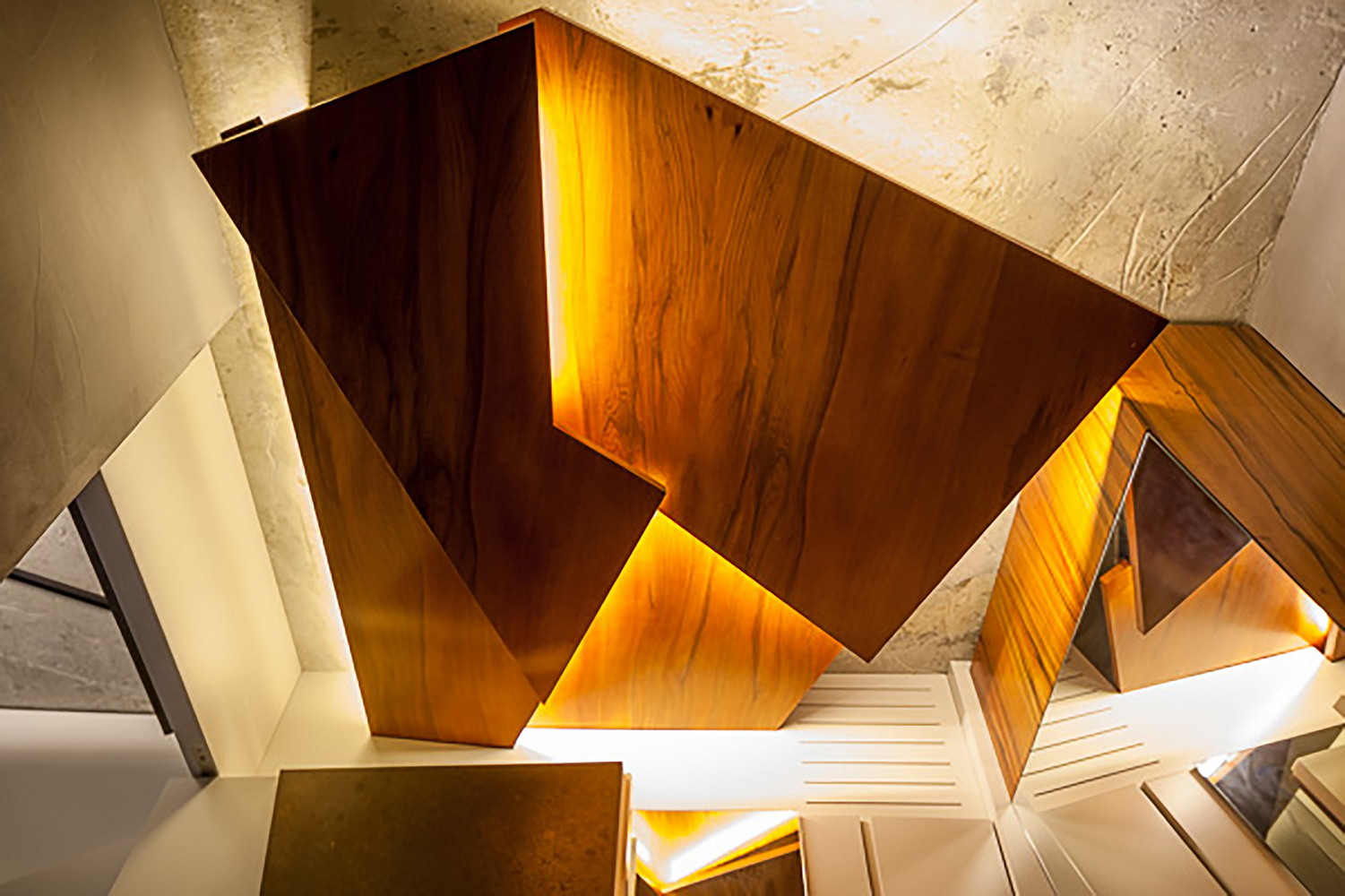 葡萄牙杜罗河谷的现代别墅-4