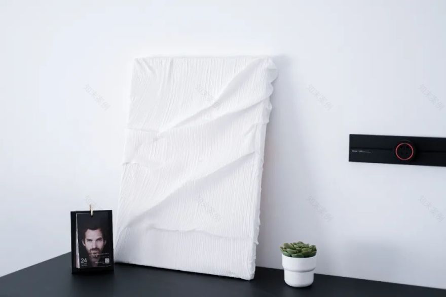 一則設計 | 纯净克莱因蓝风暴-16