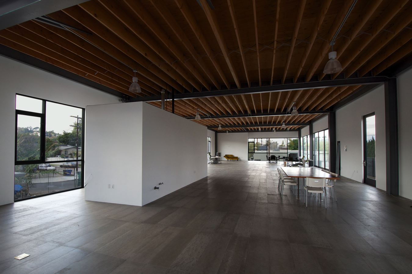 布洛克斯（若这是特定产品、品牌、名称等，在无更多背景信息时也只能根据发音直译若有背景，请提供更多信息以进行更准确翻译） 丨美国洛杉矶丨FSY Architects-7