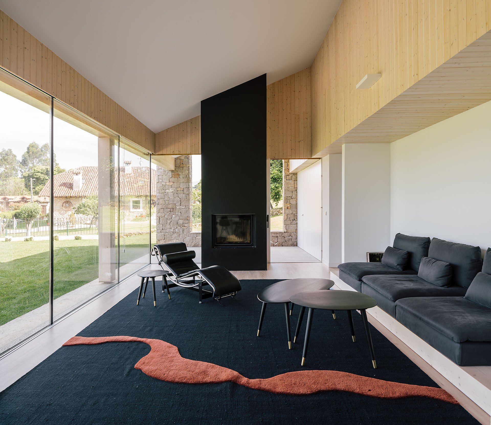 融合传统与当代的西班牙乡村别墅设计-11