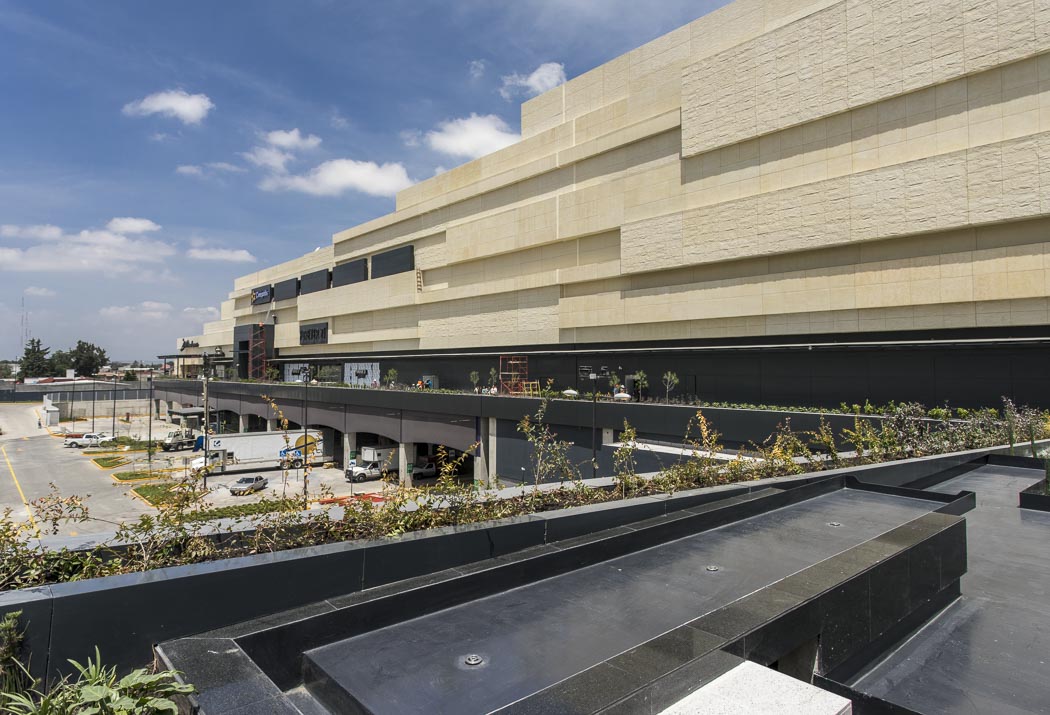 墨西哥 Cosmopol 购物中心的建筑设计-9